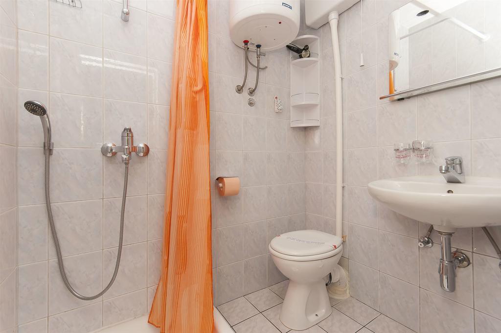 Rooms Vlahovic スラノ エクステリア 写真